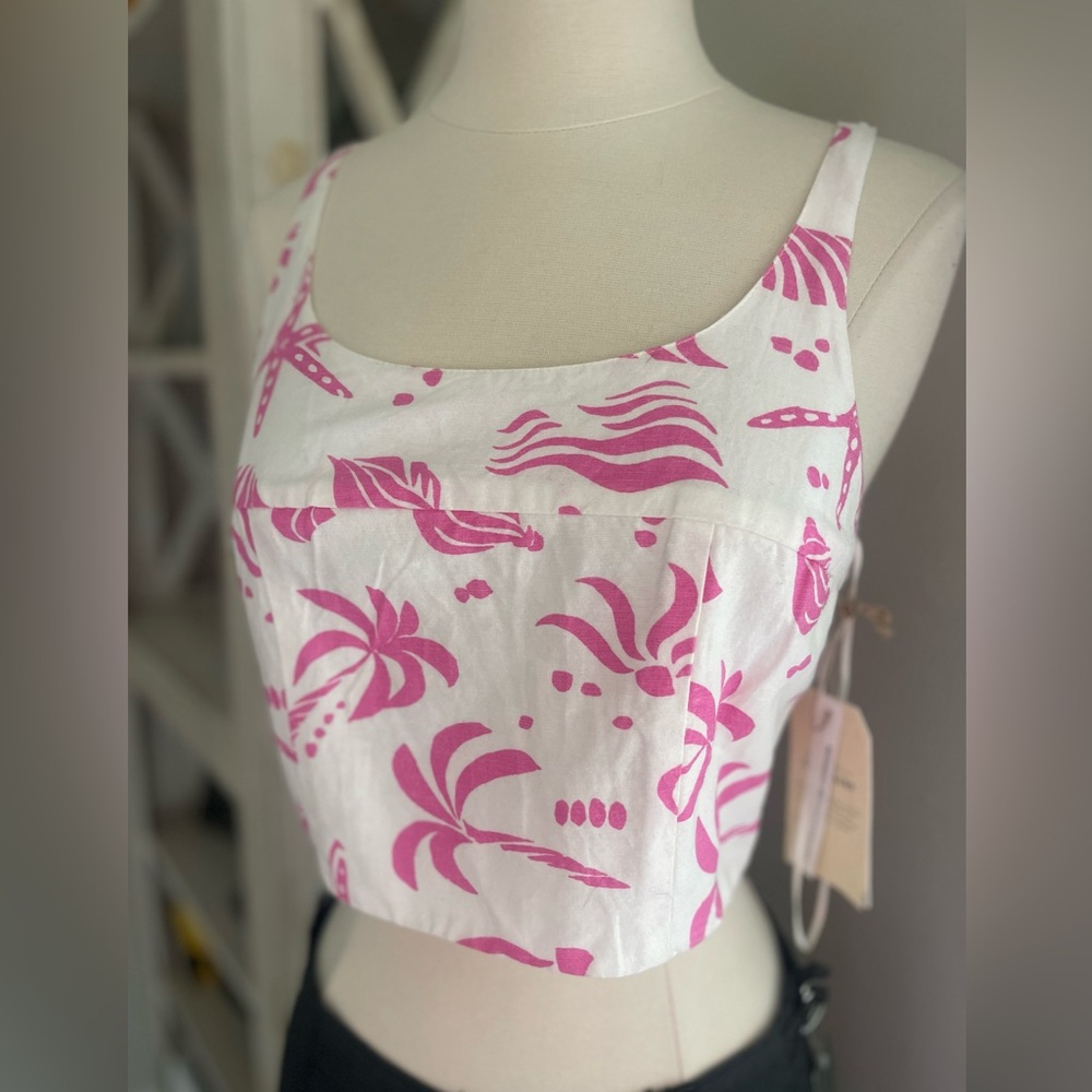 NWT Midnight Sky pink white floral crop top S